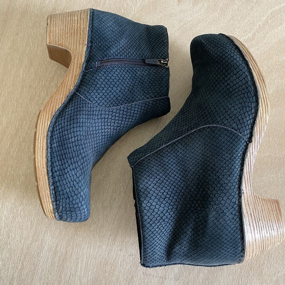 Dansko Maria Ankle Boots - Picture 5 of 9
